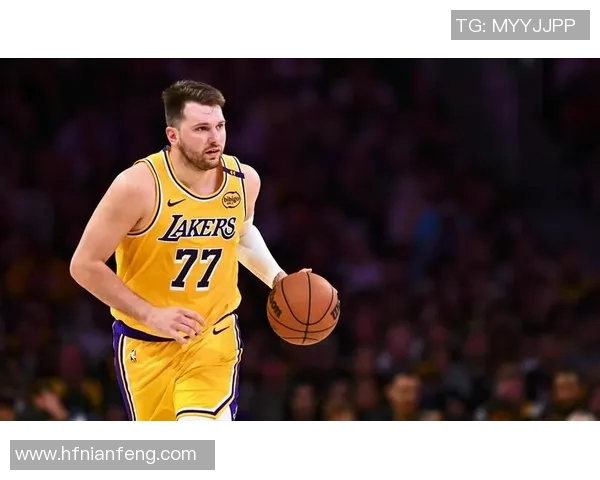 东契奇与莫里斯的对决谁能在赛场上笑到最后揭开胜负之谜 东契奇与莫里斯的对决谁能在赛场上笑到最后揭开胜负之谜