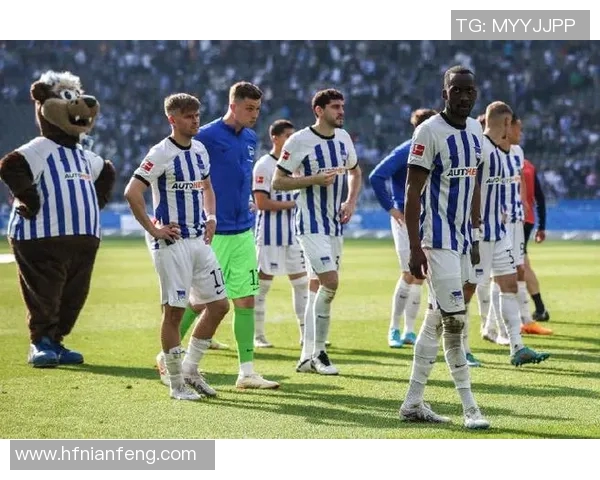 沙尔克04德甲降级风险加大，形势严峻