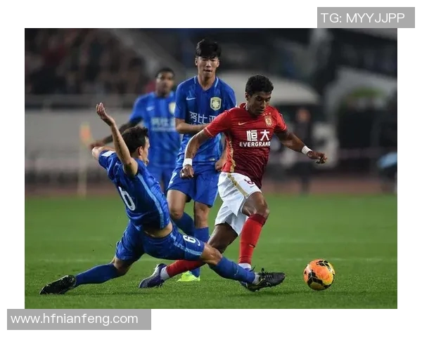 恒大与川崎首发阵容揭晓双方战术对决引发球迷热议